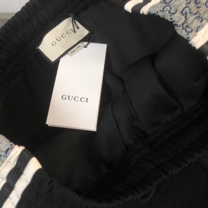 グッチ「Gucci」コットンショーツ / ロゴショーツ