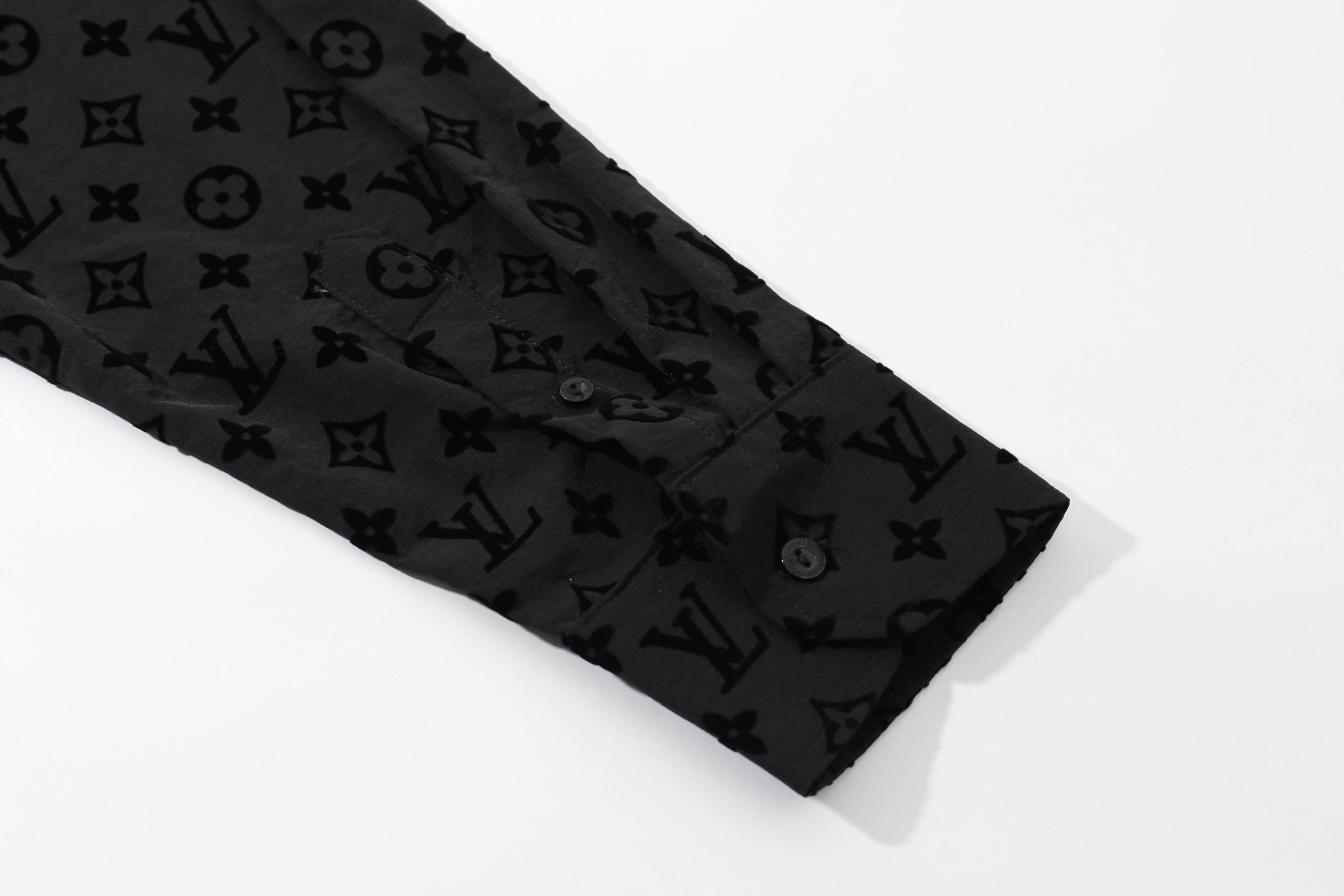 ルイ・ヴィトン「Louis Vuitton」ルイ・ヴィトン モノグラム・フロッキー シャツ / ロングスリーブシャツ