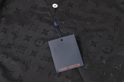 ルイ・ヴィトン「Louis Vuitton」ルイ・ヴィトン モノグラム・ウェーブ ジャカード シルクシャツ / ショートスリーブシャツ