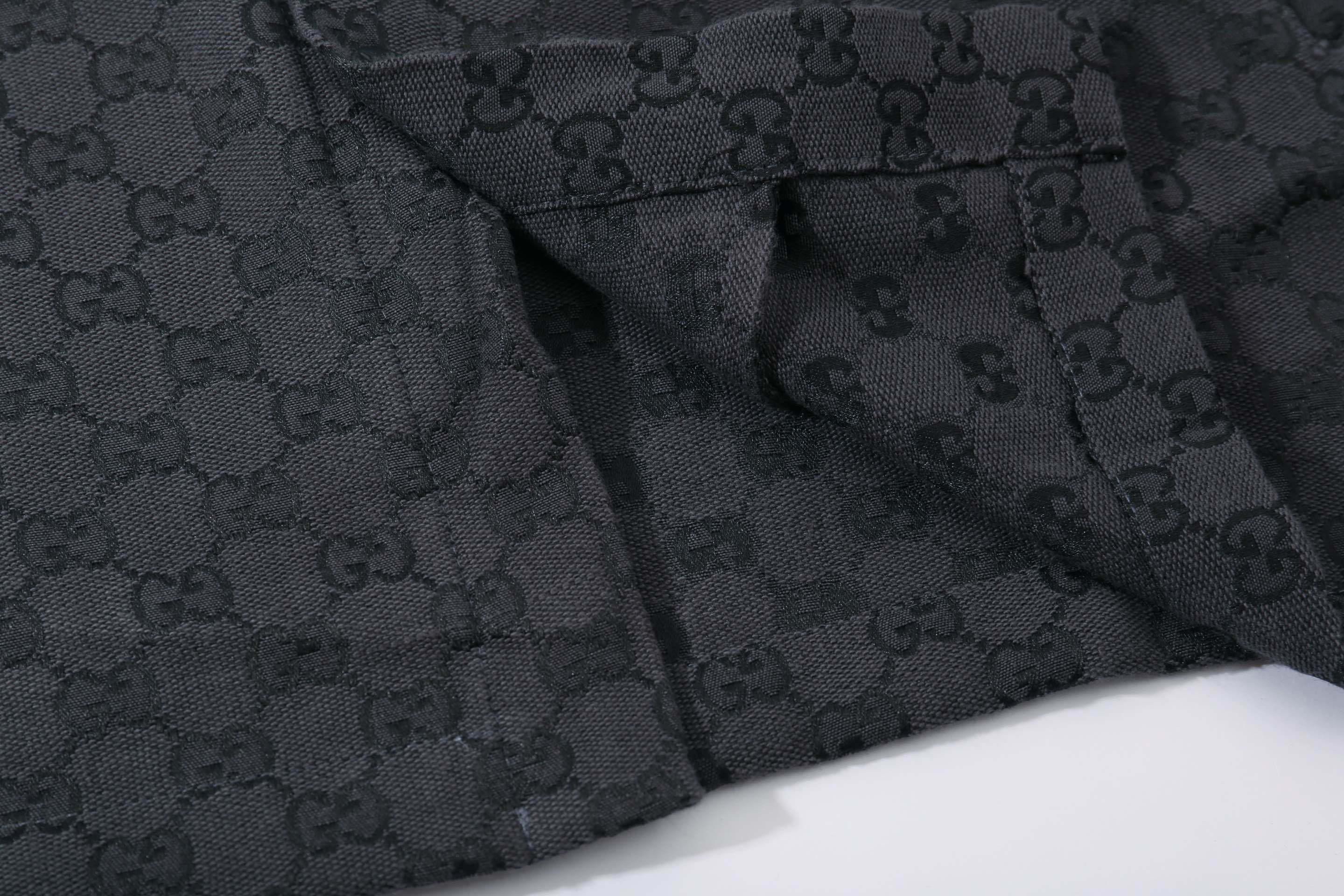グッチ「Gucci」グッチ オールオーバーロゴ ショートスリーブシャツ / デニムシャツ