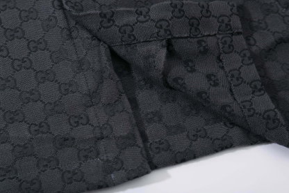 グッチ「Gucci」グッチ オールオーバーロゴ ショートスリーブシャツ / デニムシャツ
