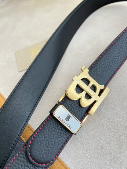 バーバリー「Burberry」オートロックTBベルト 2色