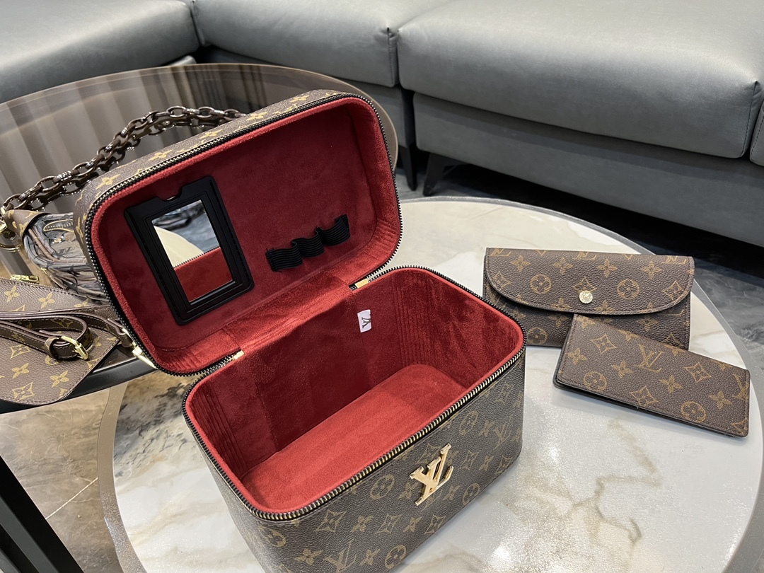 ルイ・ヴィトン「Louis Vuitton」ルイ・ヴィトン マルチポシェット アクセサリーズ 3点セット / ショルダーバッグ