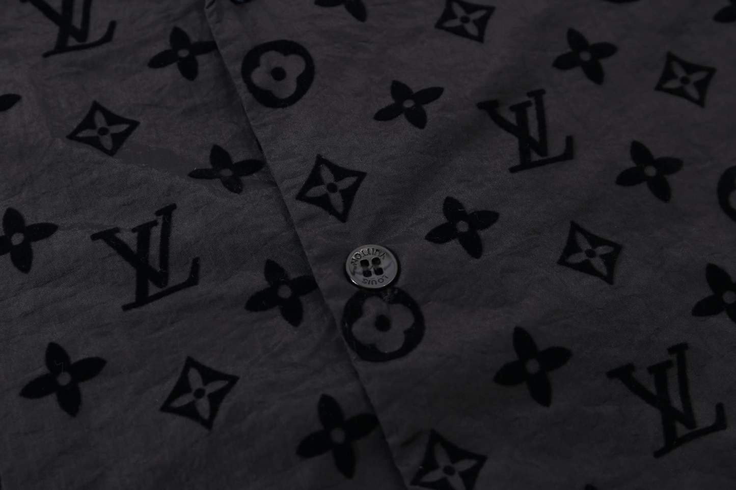 ルイ・ヴィトン「Louis Vuitton」ルイ・ヴィトン モノグラム・フロッキー シャツ / ロングスリーブシャツ