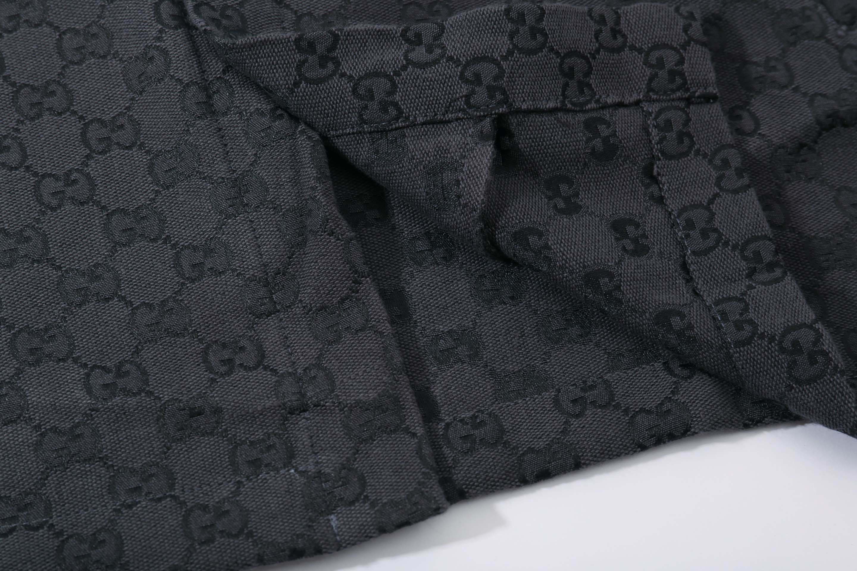 グッチ「Gucci」グッチ オールオーバーロゴ ショートスリーブシャツ / デニムシャツ