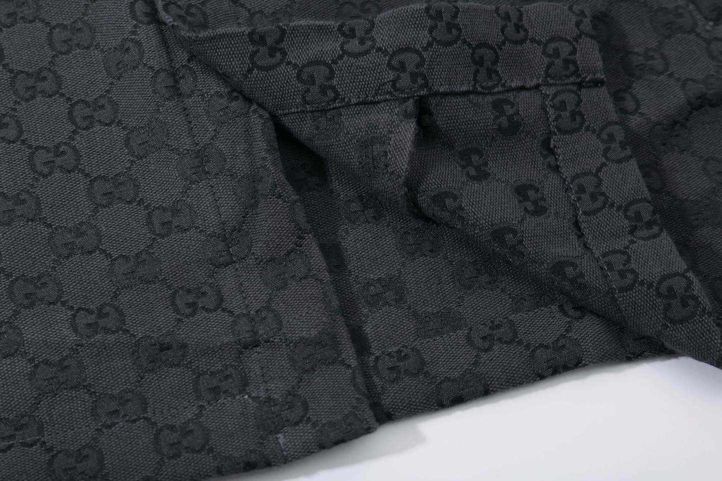 グッチ「Gucci」グッチ オールオーバーロゴ ショートスリーブシャツ / デニムシャツ