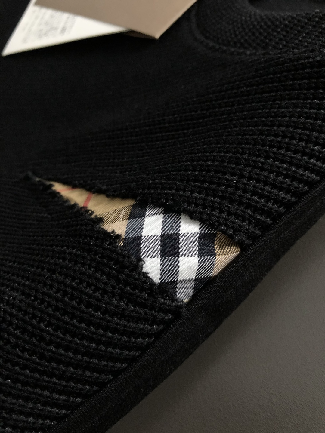 バーバリー「Burberry」バーバリー チェック×ナイト刺繍 クルーネックスウェットシャツ / ロングスリーブスウェット
