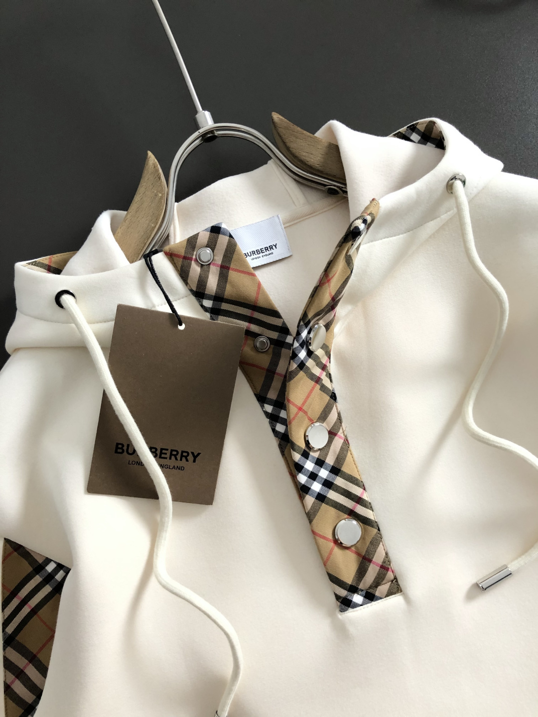 バーバリー「Burberry」バーバリー チェックフード スウェットシャツ / ロングスリーブ プルオーバー