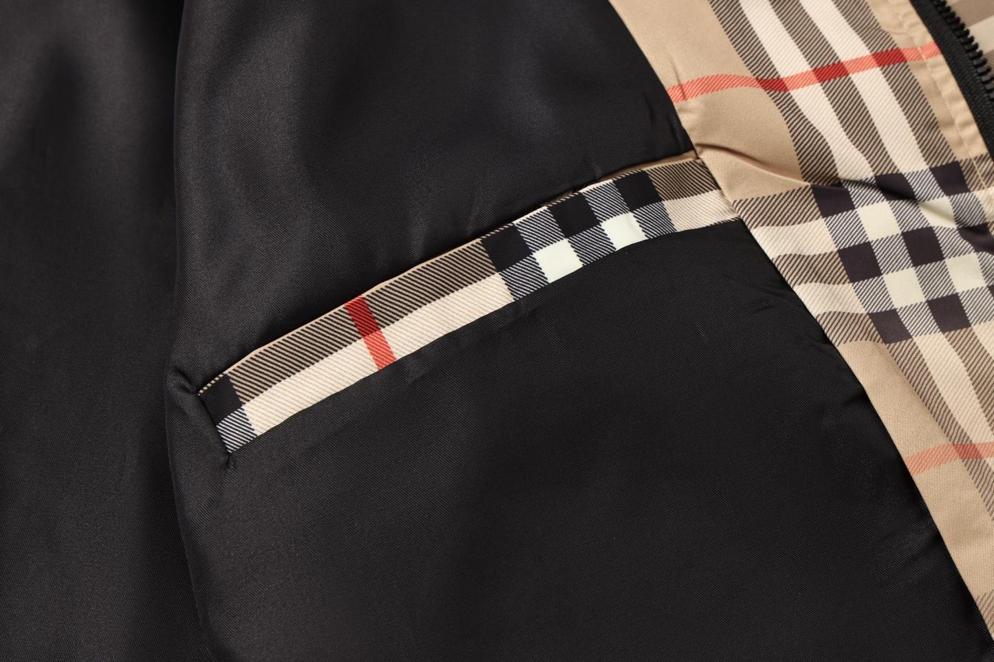 バーバリー「Burberry」バーバリー ロゴプリント ジップアップジャケット / アウター
