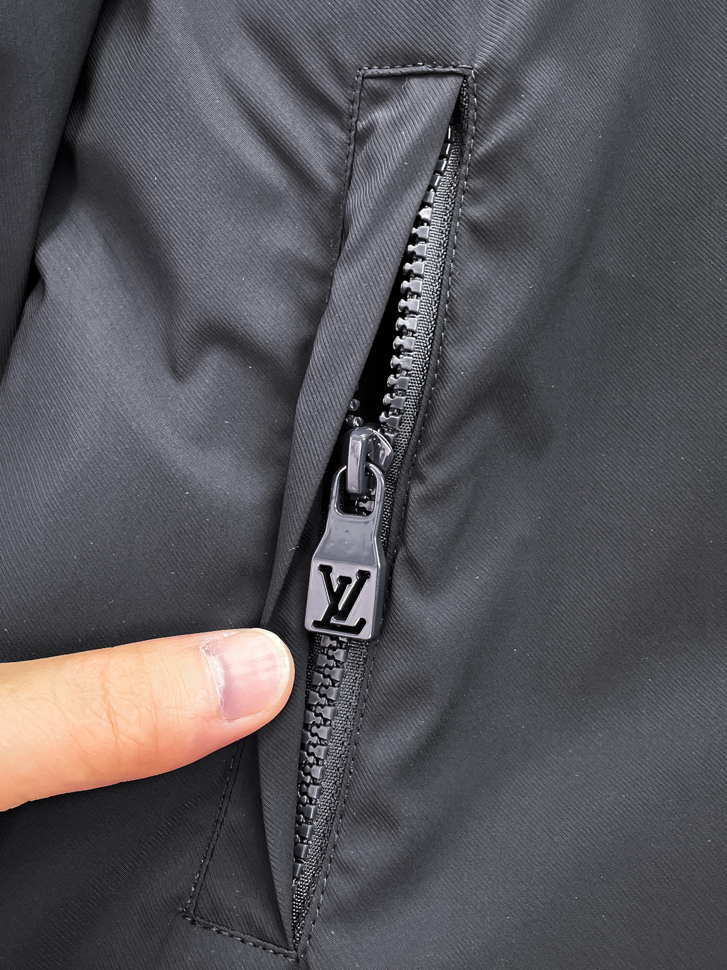 ルイ・ヴィトン「Louis Vuitton」ルイ・ヴィトン 2026年秋冬 メンズ ジャケット / アウター