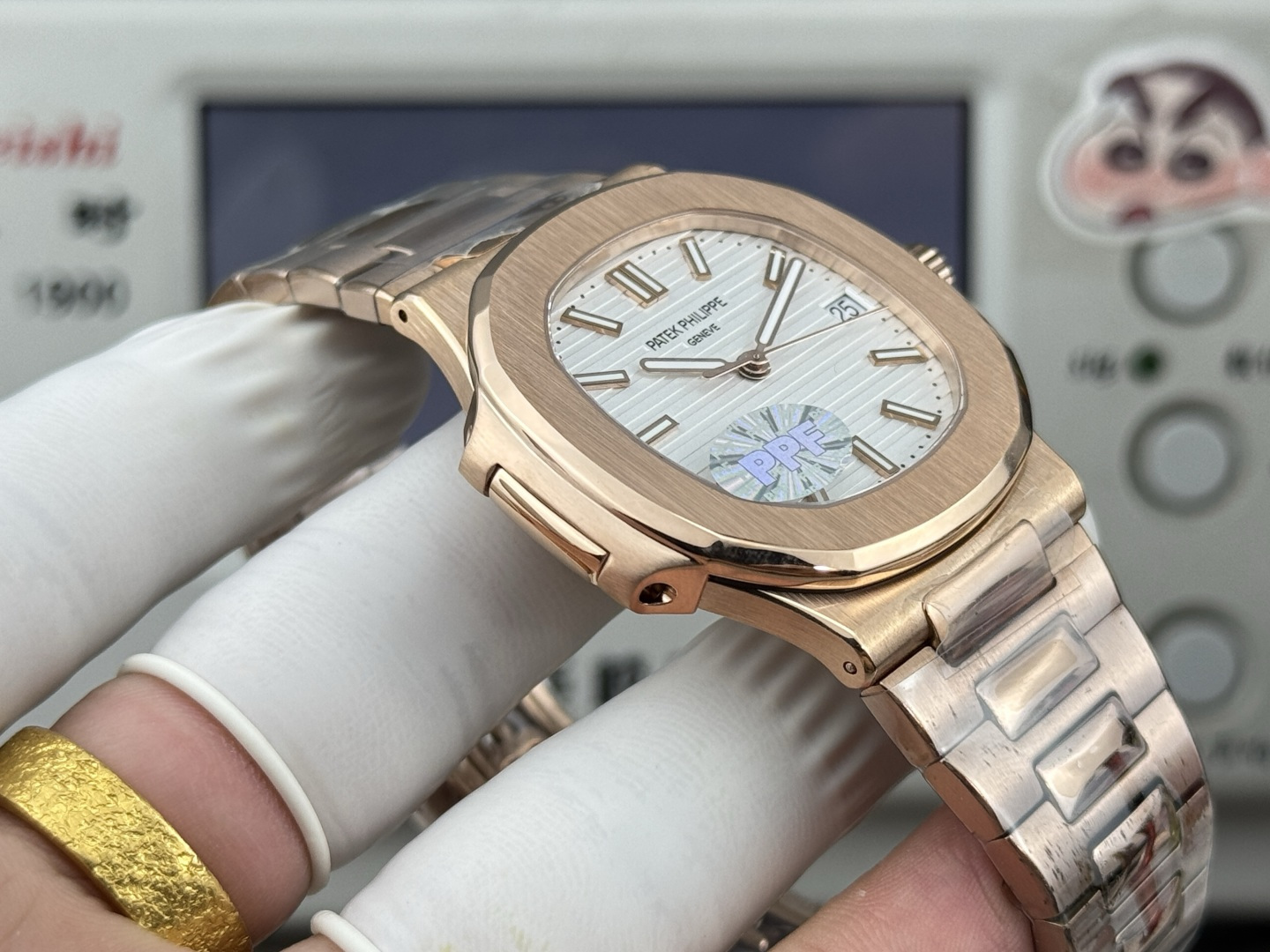 Patek Philippe ノーチラス 5711 スタイル ウルトラスリム アップグレード版 / カスタムウォッチ