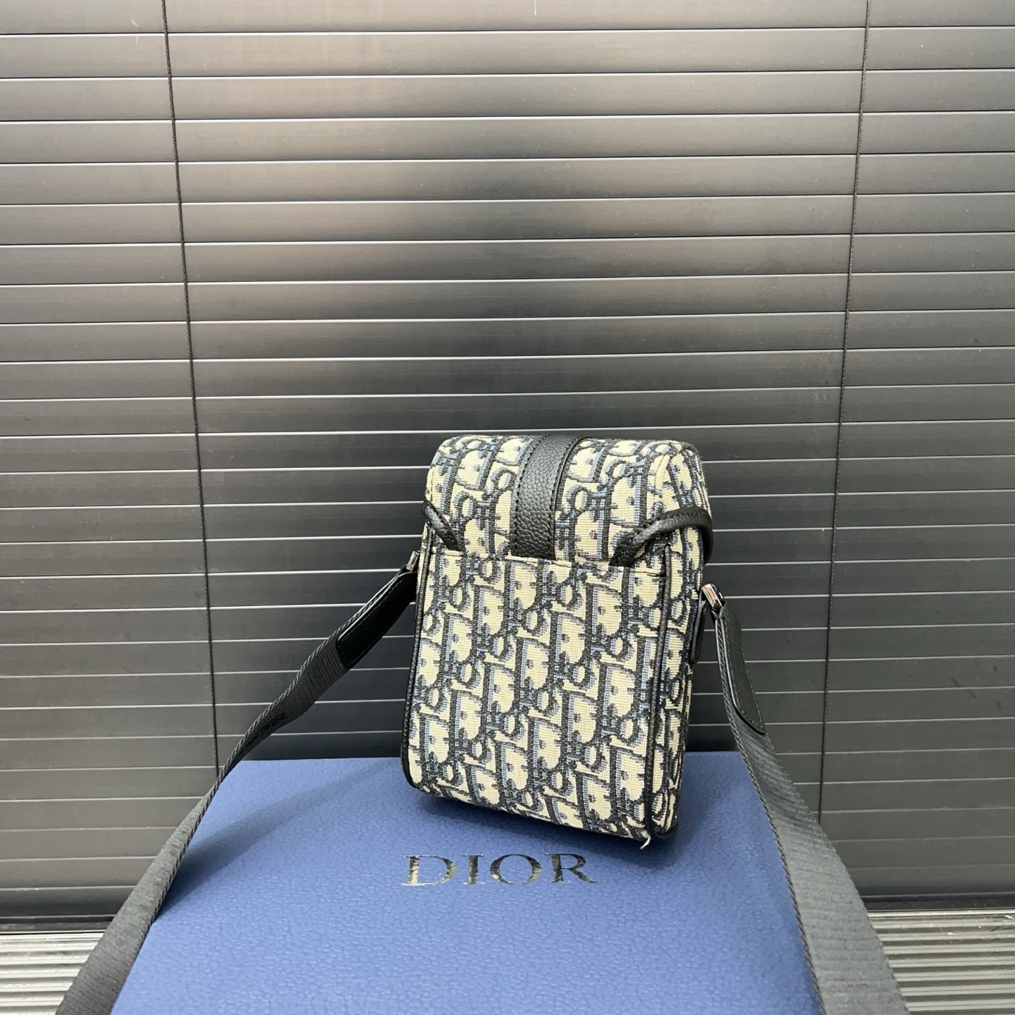 ディオール「Dior」Hit The Road メッセンジャーバッグ コンパクトトート