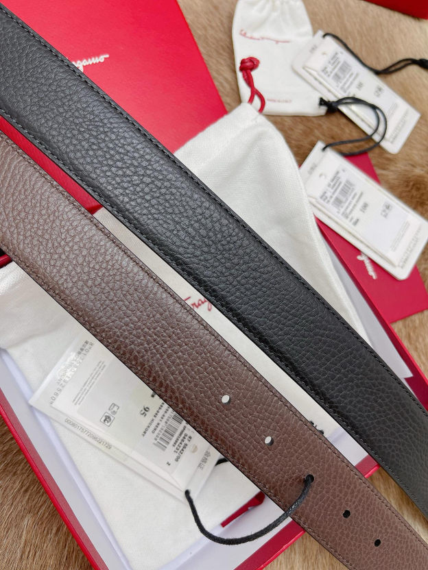 フェラガモ「Ferragamo」リバーシブルベルト