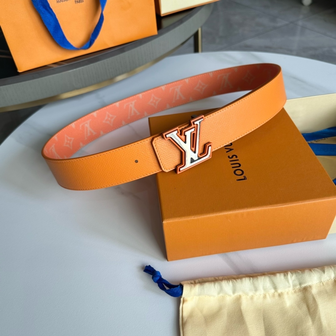 ルイ・ヴィトン「Louis Vuitton」ベルト･LV イニシャル 40MM リバーシブル