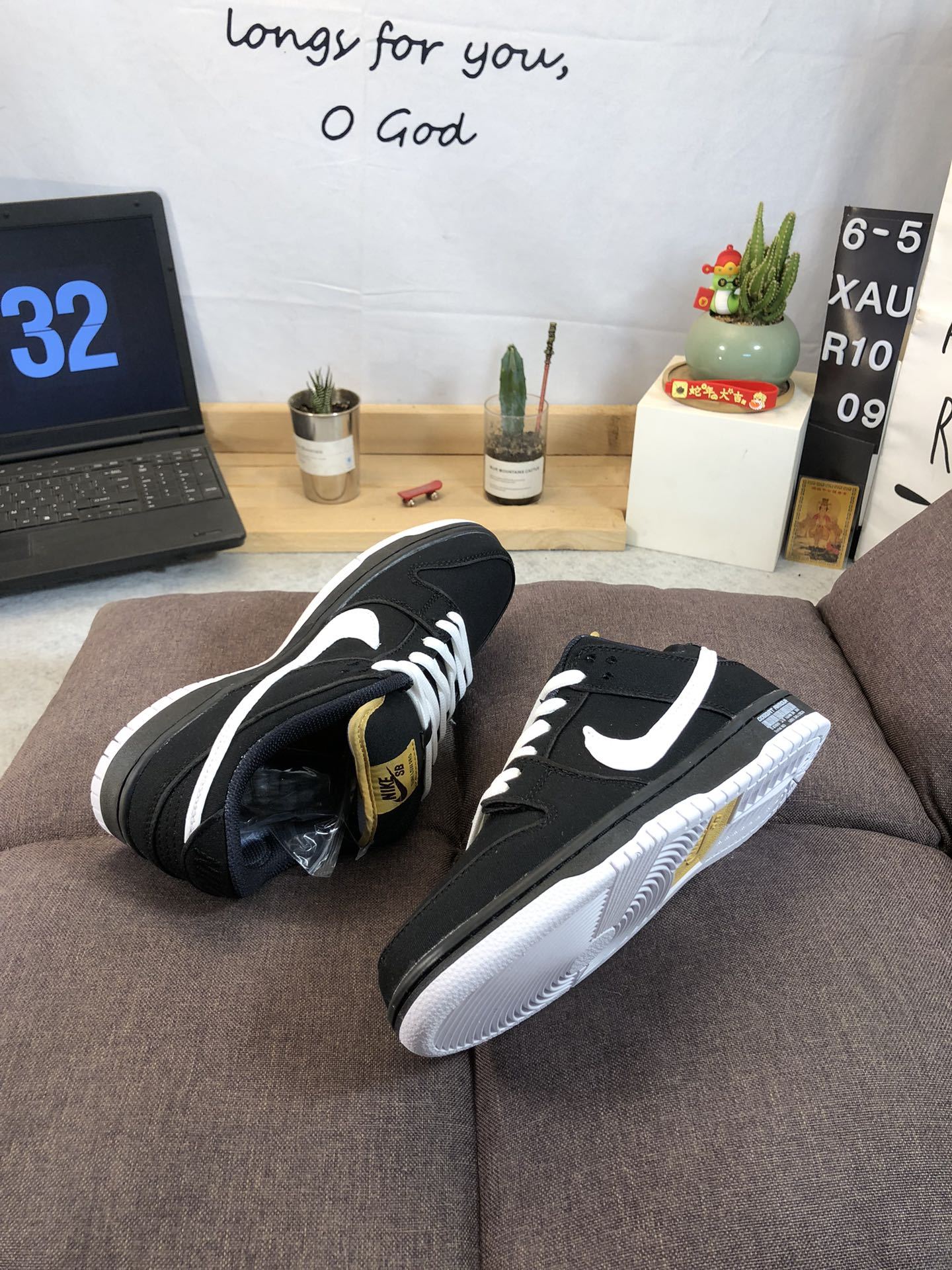 ナイキ「Nike」ク ロー カジュアルスニーカー