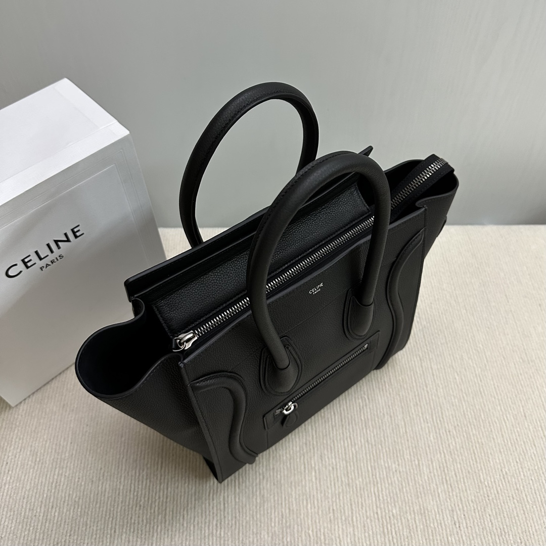 セリーヌ「Celine」Luggage ダイヤモンド柄笑顔バッグ