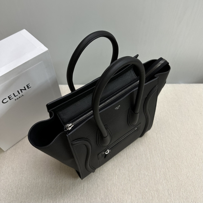 セリーヌ「Celine」Luggage ダイヤモンド柄笑顔バッグ