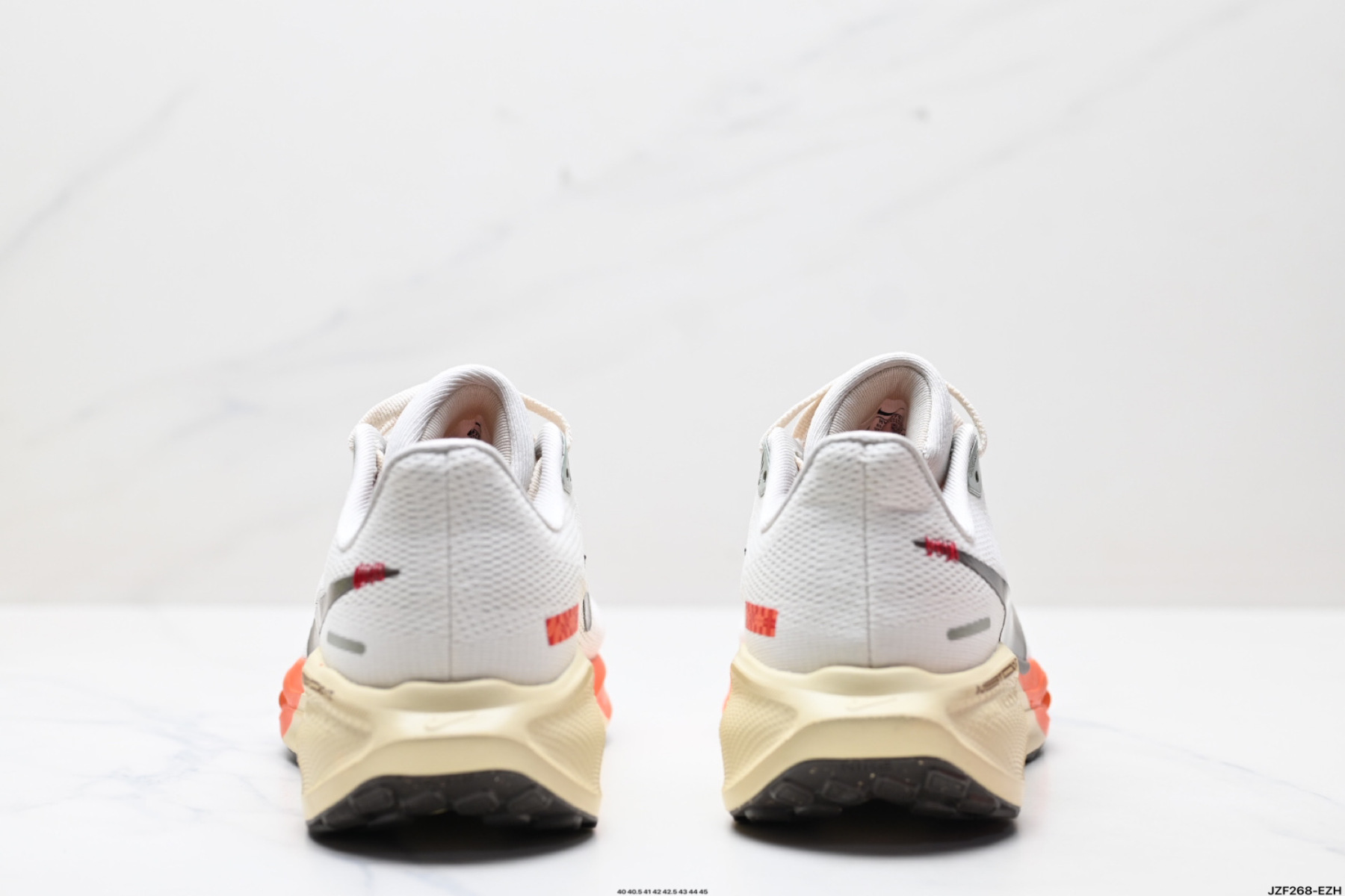 ナイキ「Nike」ク ロー カジュアルスニーカー