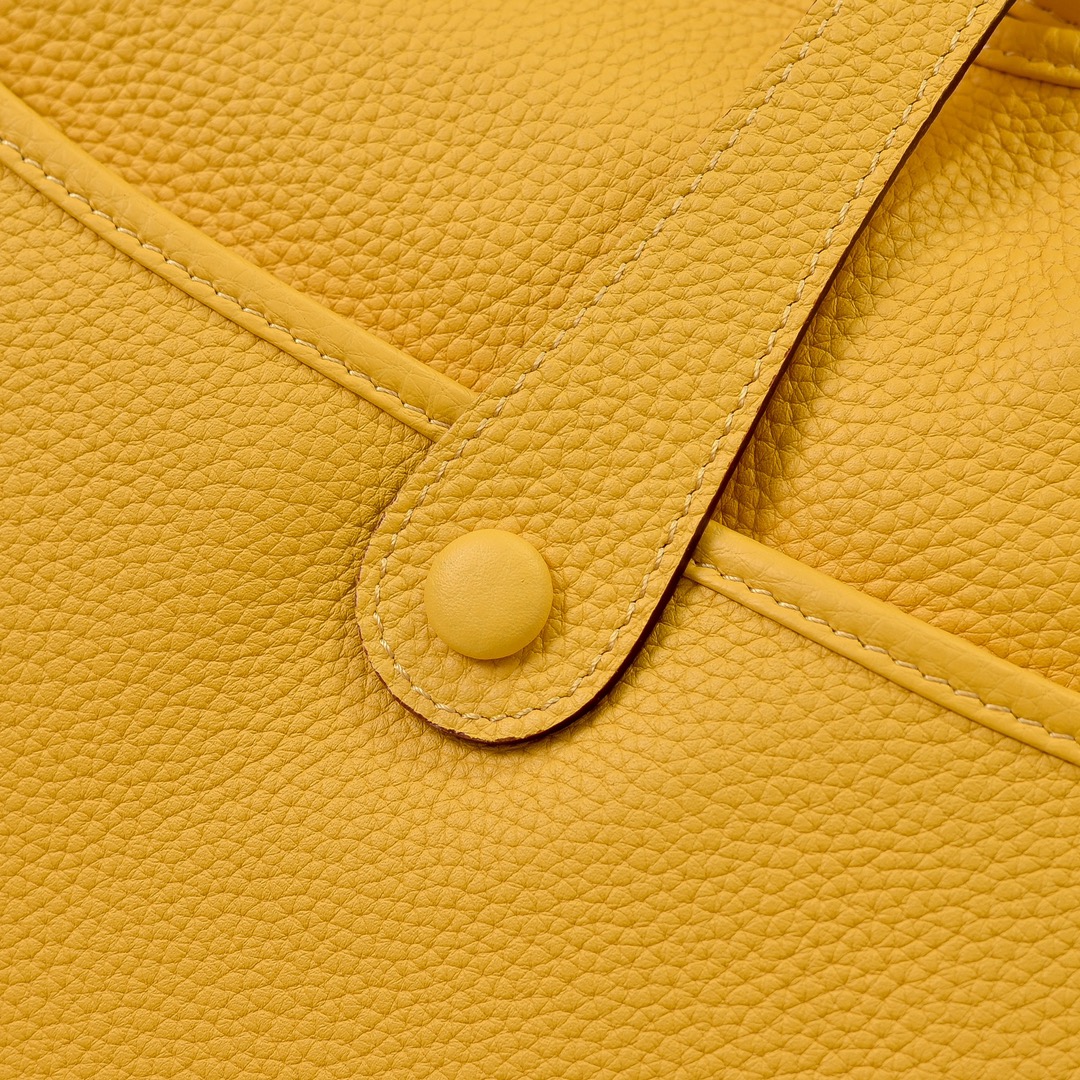 エルメス「Hermès」エブリン III 20 バッグ 15色「EVELYNE III 20 BAG」