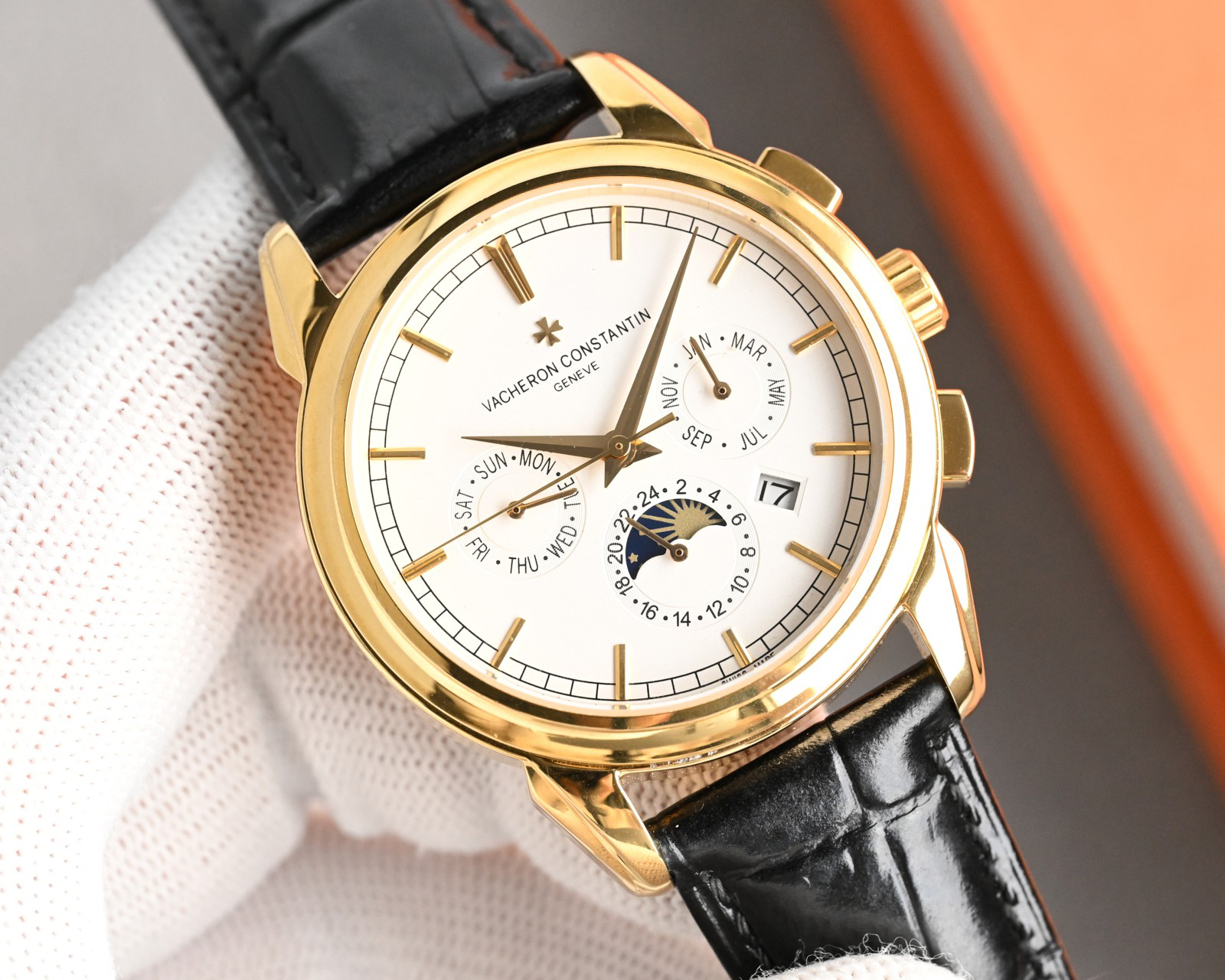 ヴァシュロン・コンスタンタン［Vacheron Constantin］伝承アプデグレードシリーズ 自動機械式腕時計41MM