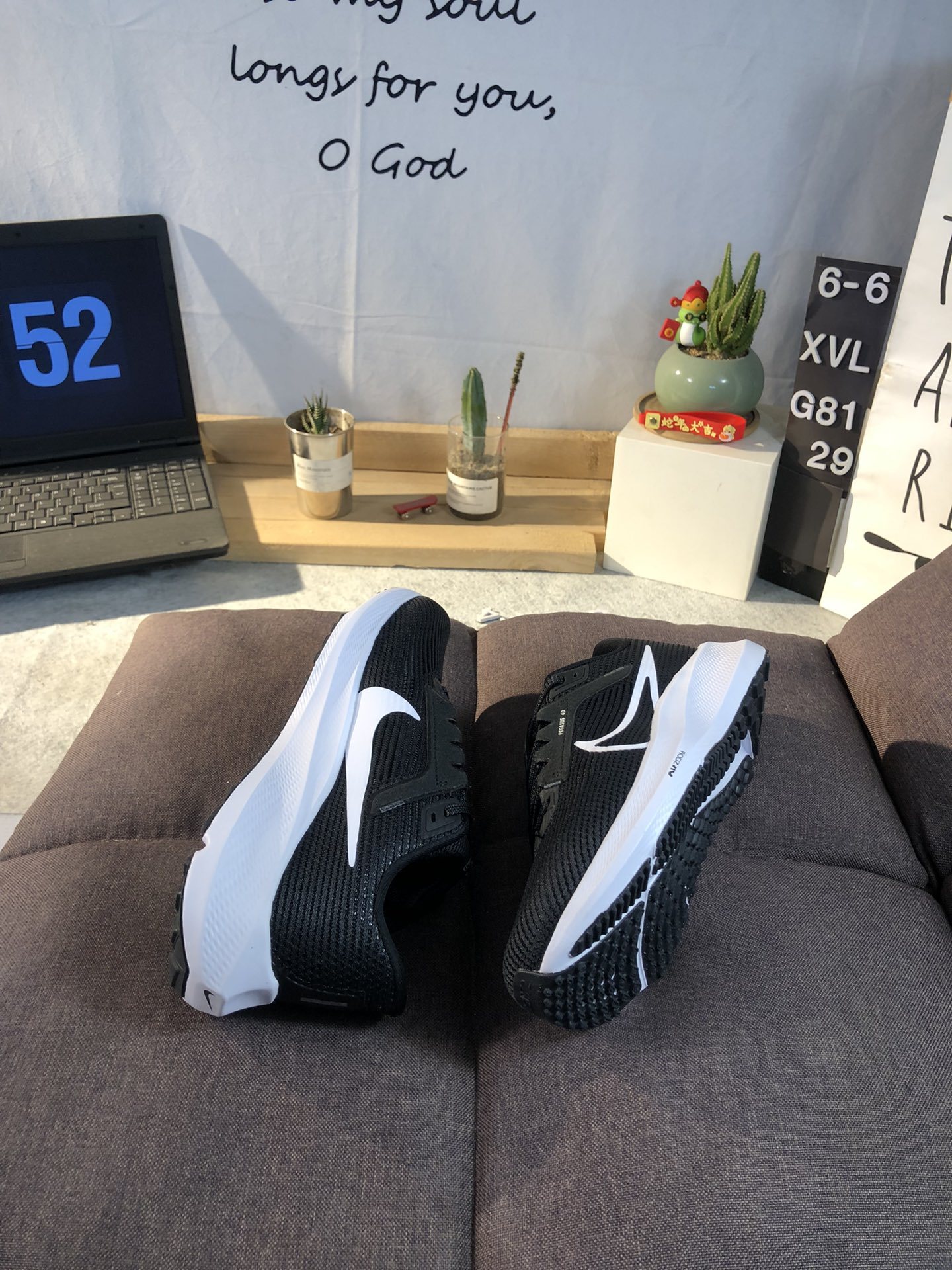 ナイキ「Nike」ク ロー カジュアルスニーカー