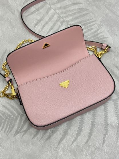 プラダ「Prada」 キャビンクルー ミニバッグ レザー ハンドバッグ