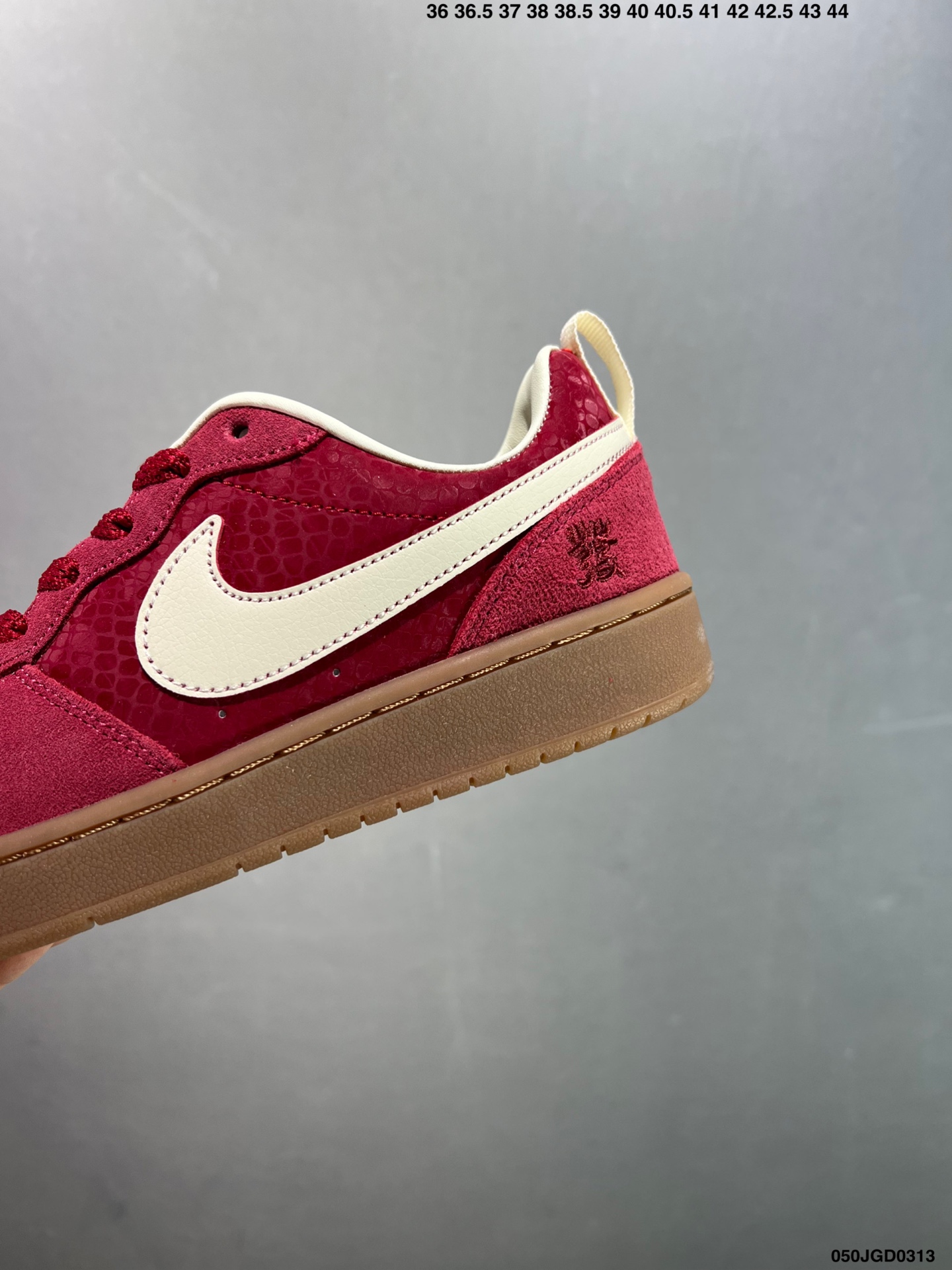 ナイキ「Nike」ク ロー カジュアルスニーカー