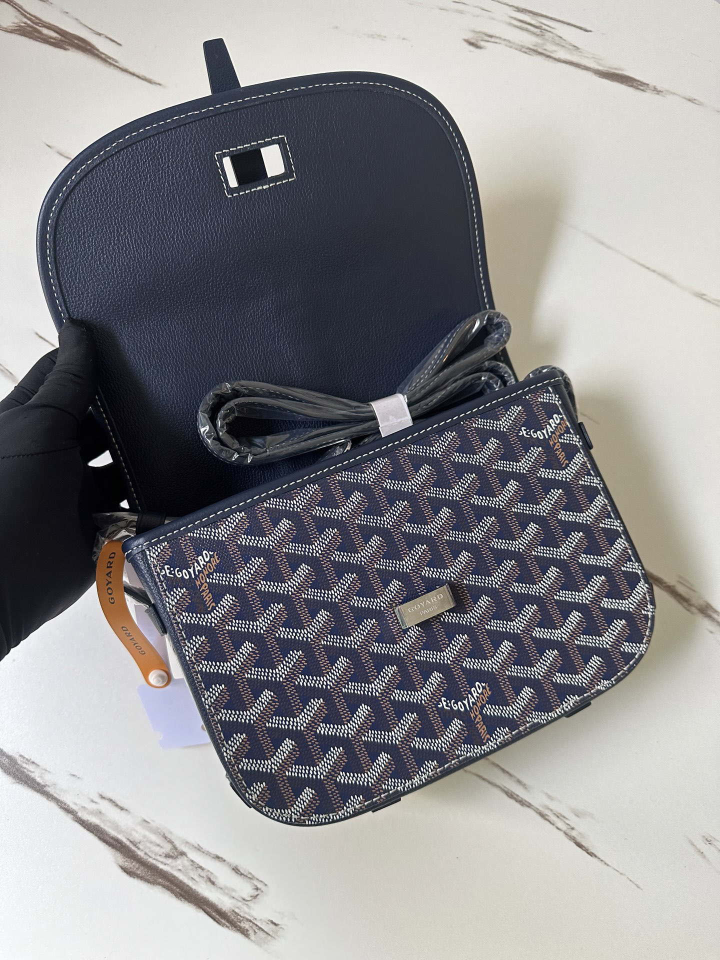 ゴヤール「Goyard」 Belvedere PM 深ブルー メッセンジャーバッグ