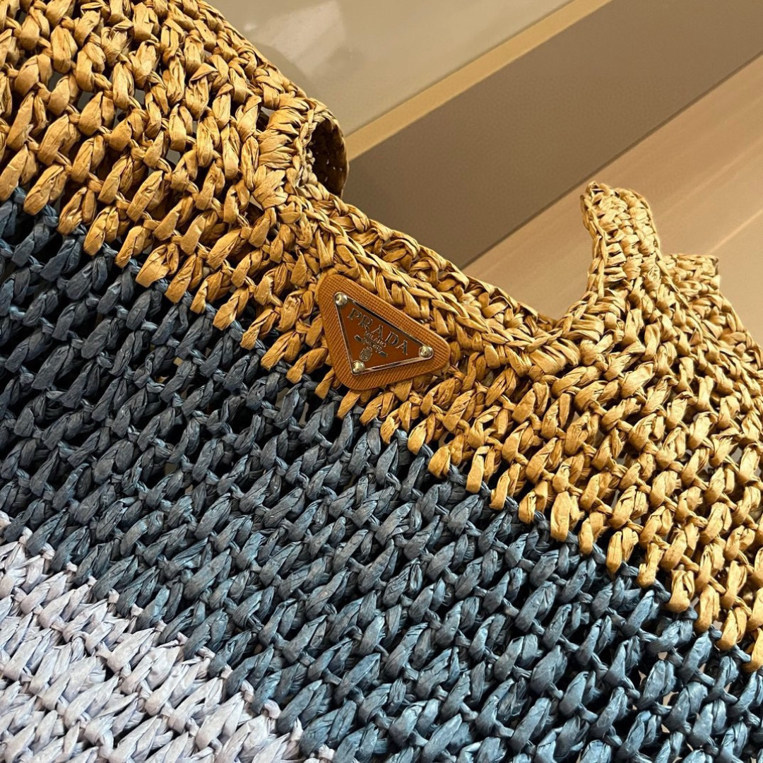 プラダ「Prada」ラフィアトート 1BV789 ショルダーバッグ