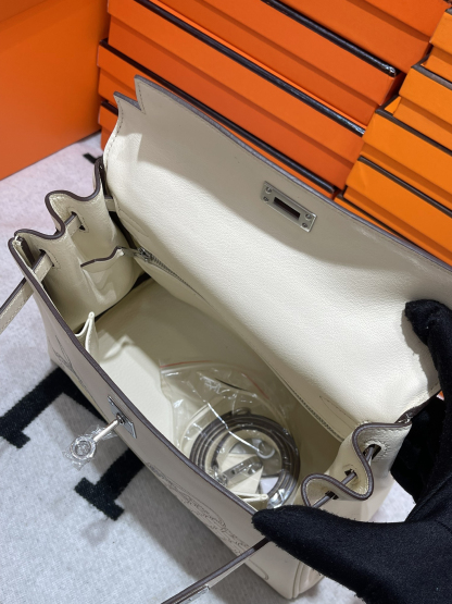 エルメス「Hermès」ケリー 25 バッグ「KELLY 25 BAG」