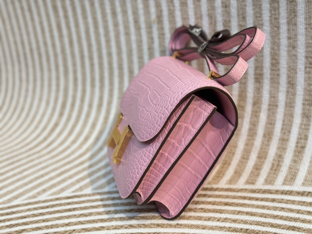 エルメス「Hermès」ミニ・コンスタンス「MINI CONSTANCE」