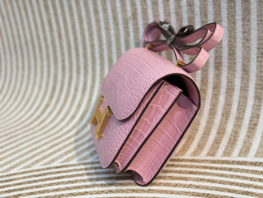 エルメス「Hermès」ミニ・コンスタンス「MINI CONSTANCE」