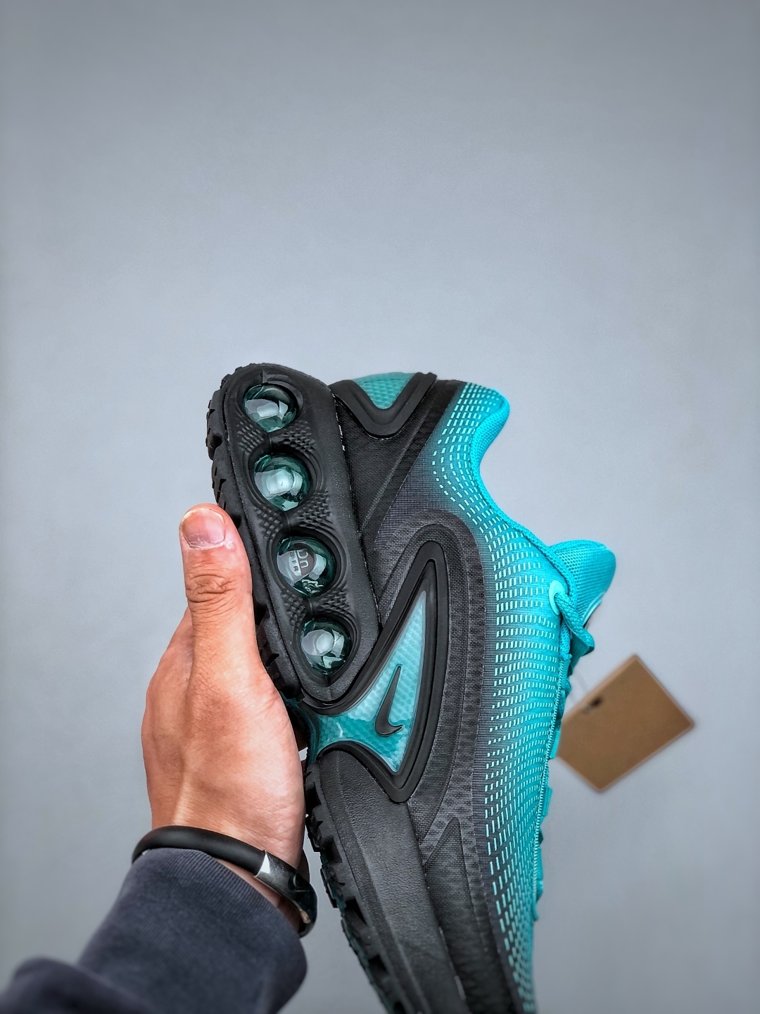 ナイキ「Nike」Air Max DN8 フルレングス エアクッション ランニングシューズ