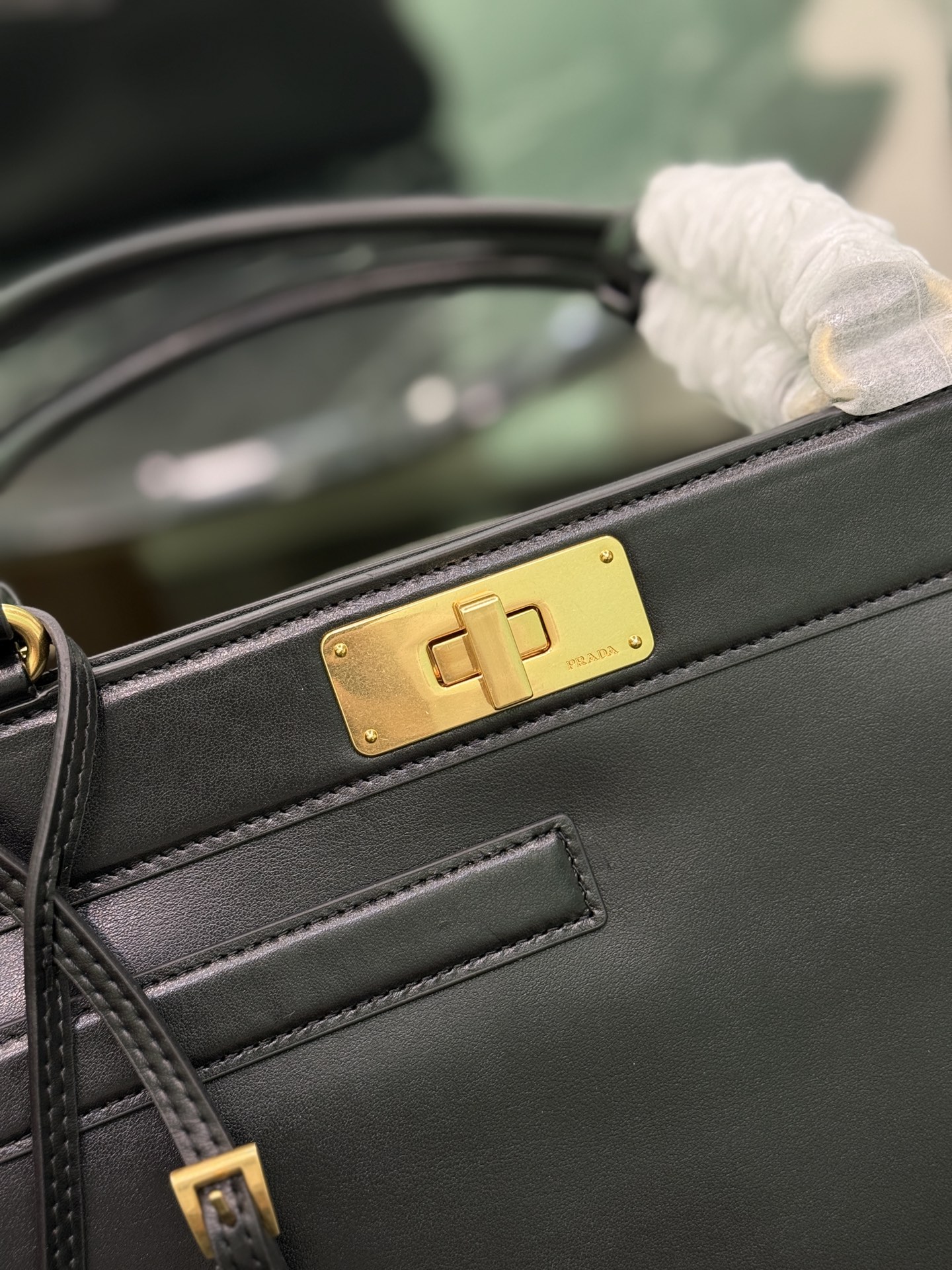 プラダ「Prada」2025 ジオメトリック デュアリズム ハンドバッグ