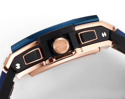 ウブロ「Hublot」スピリット オブ ビッグバン キングゴールド セラミック 601.OM.0183.LR40MM