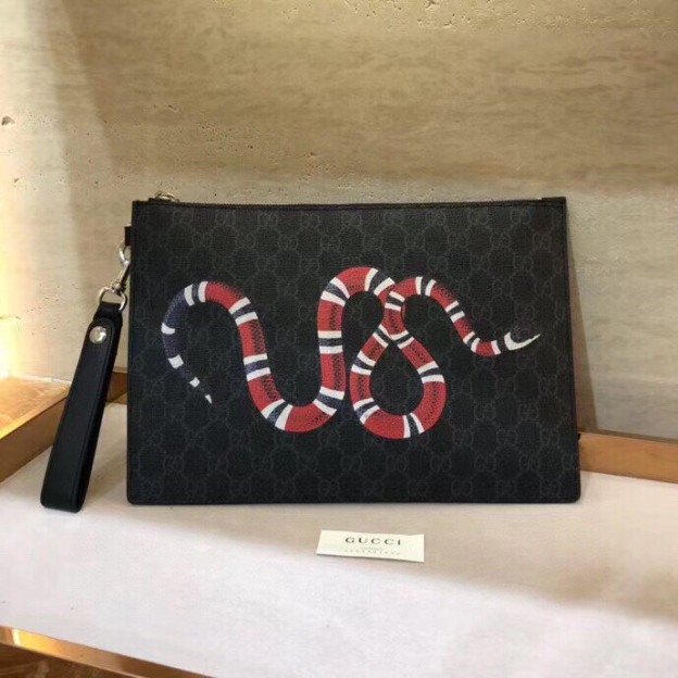 グッチ「Gucci」 キングスネーク プリント GGスプリーム ジップアラウンドウォレット
