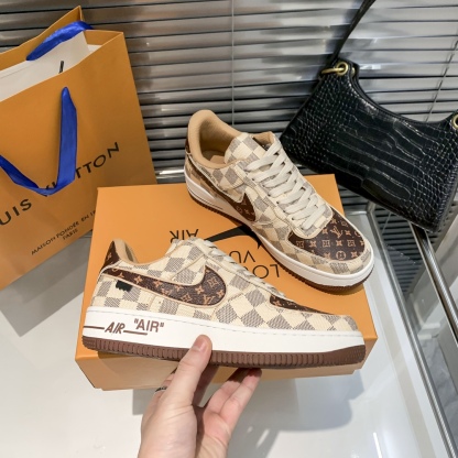 「コラボモデル」Louis Vuitton x Nike Air Force 1 Low スニーカー