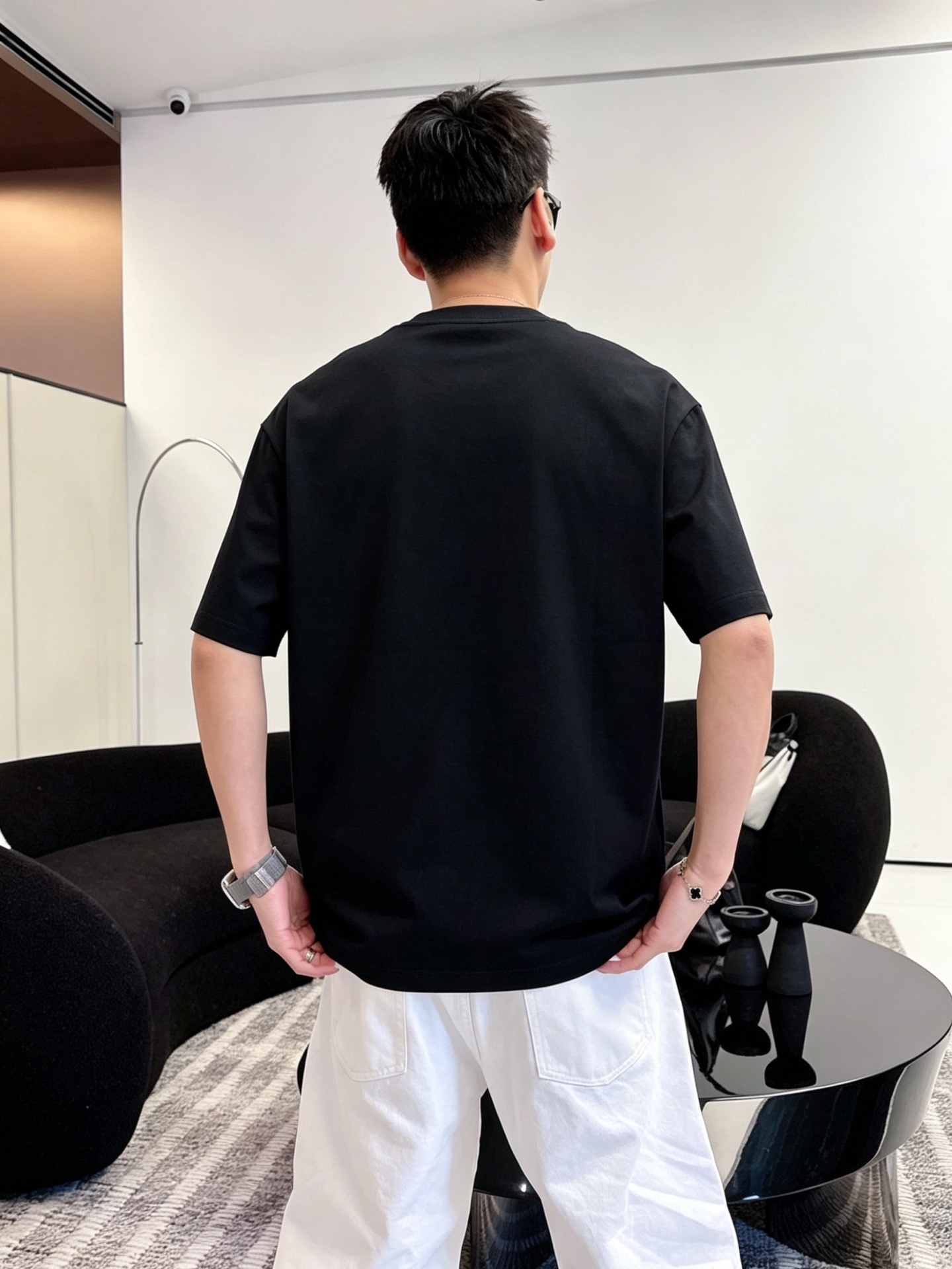 ルイ・ヴィトン「Louis Vuitton」ロゴプリントTシャツ / ショートスリーブ クルーネック