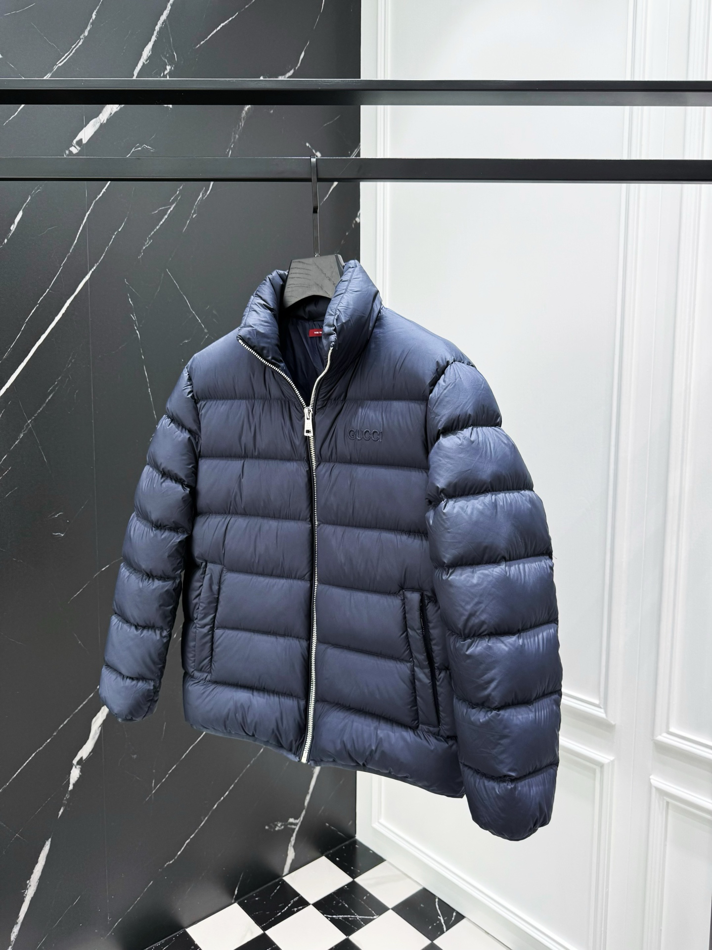 グッチ「Gucci」秋冬ダウンジャケット スタンドカラー
