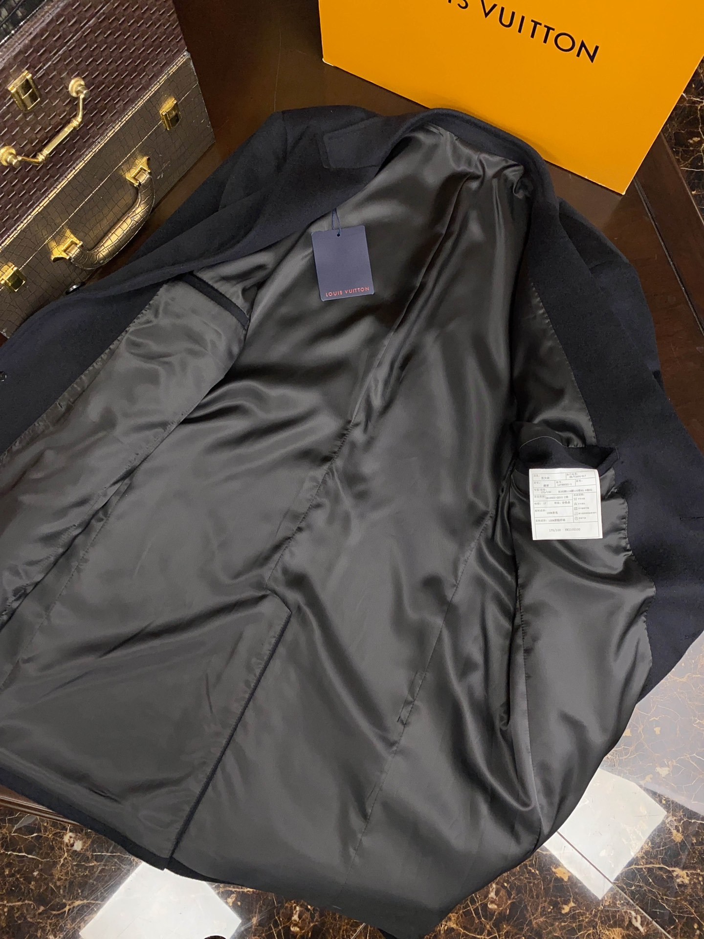 ルイ・ヴィトン「Louis Vuitton」秋冬 ロングコート