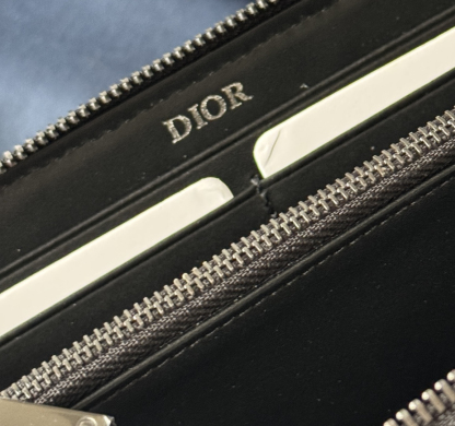 ディオール「Dior」ジップアラウンド ロングウォレット