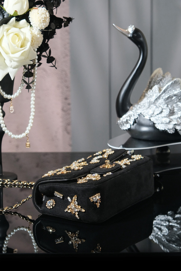 シャネル「Chanel」ミニ クラシック ハンドバッグ【2025/26年秋冬 コレクション】