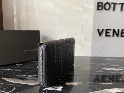 ボッテガ・ヴェネタ「Bottega Veneta」メンズ ザッパー ロング ウォレット