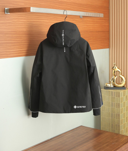 モンクレール「Moncler」秋冬 ダウンジャケット