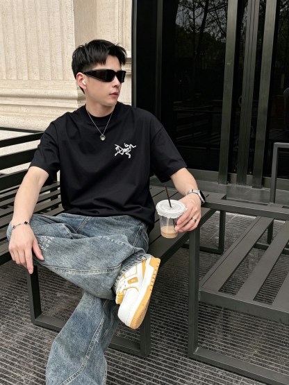 アークテリクス「ARC'TERYX」ロゴプリントTシャツ / ショートスリーブ クルーネック