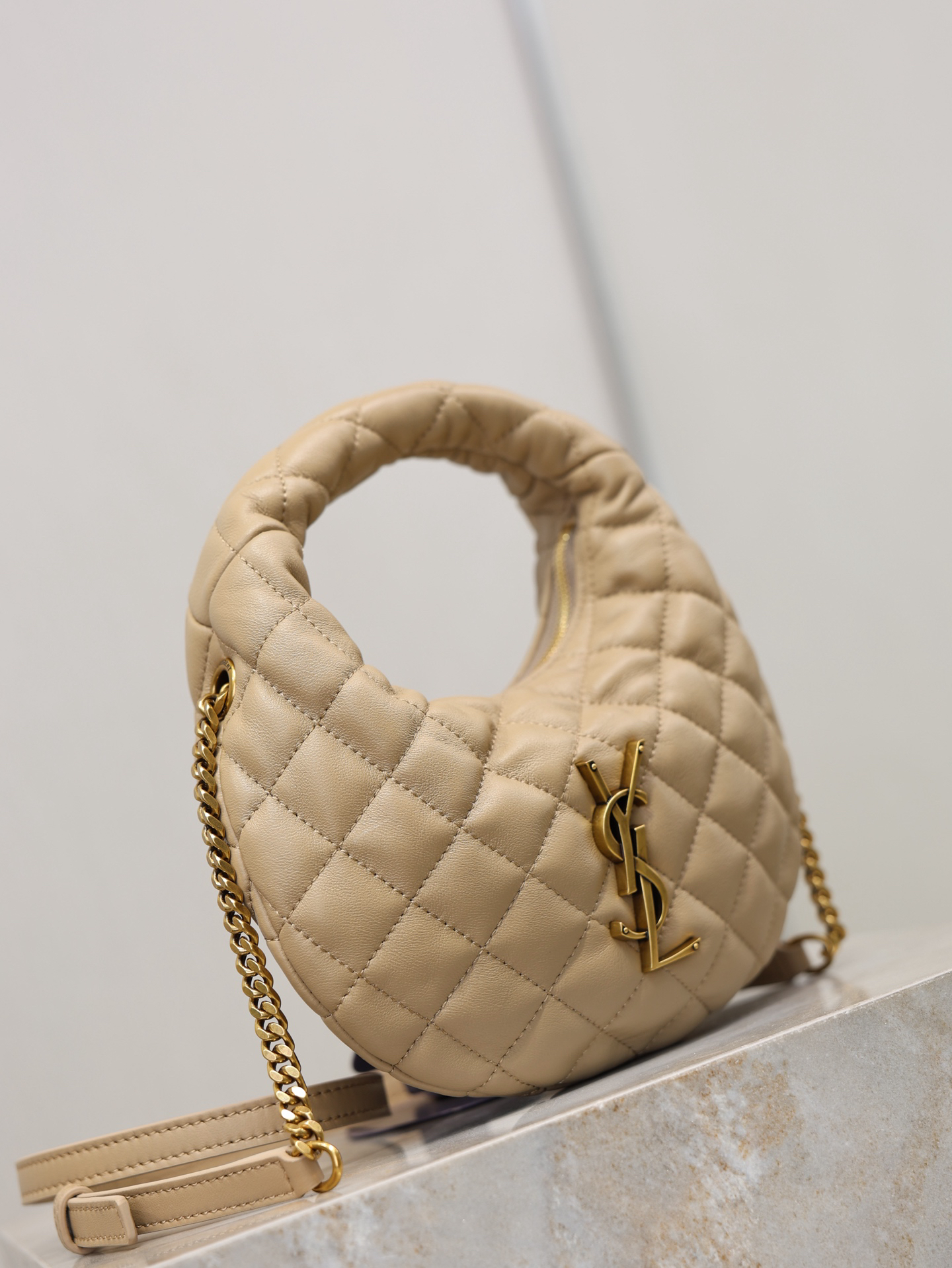 2026サンローラン「Saint Laurent ICARINO ミニ キルティングナッパレザー ホーボーバッグ