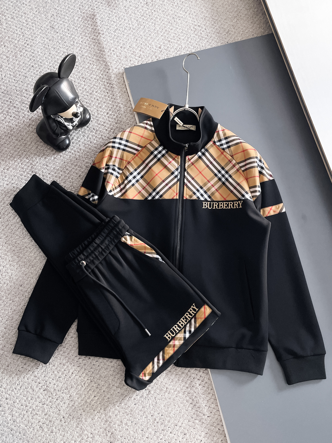 バーバリー「Burberry」秋冬 メンズ  カジュアルスポーツセット