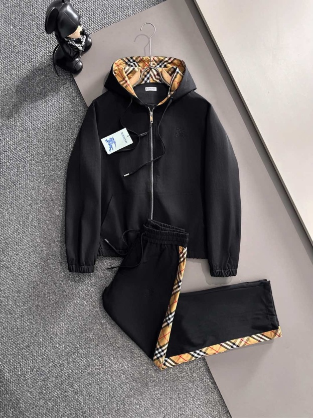バーバリー「Burberry」秋冬 メンズカジュアルスポーツセット