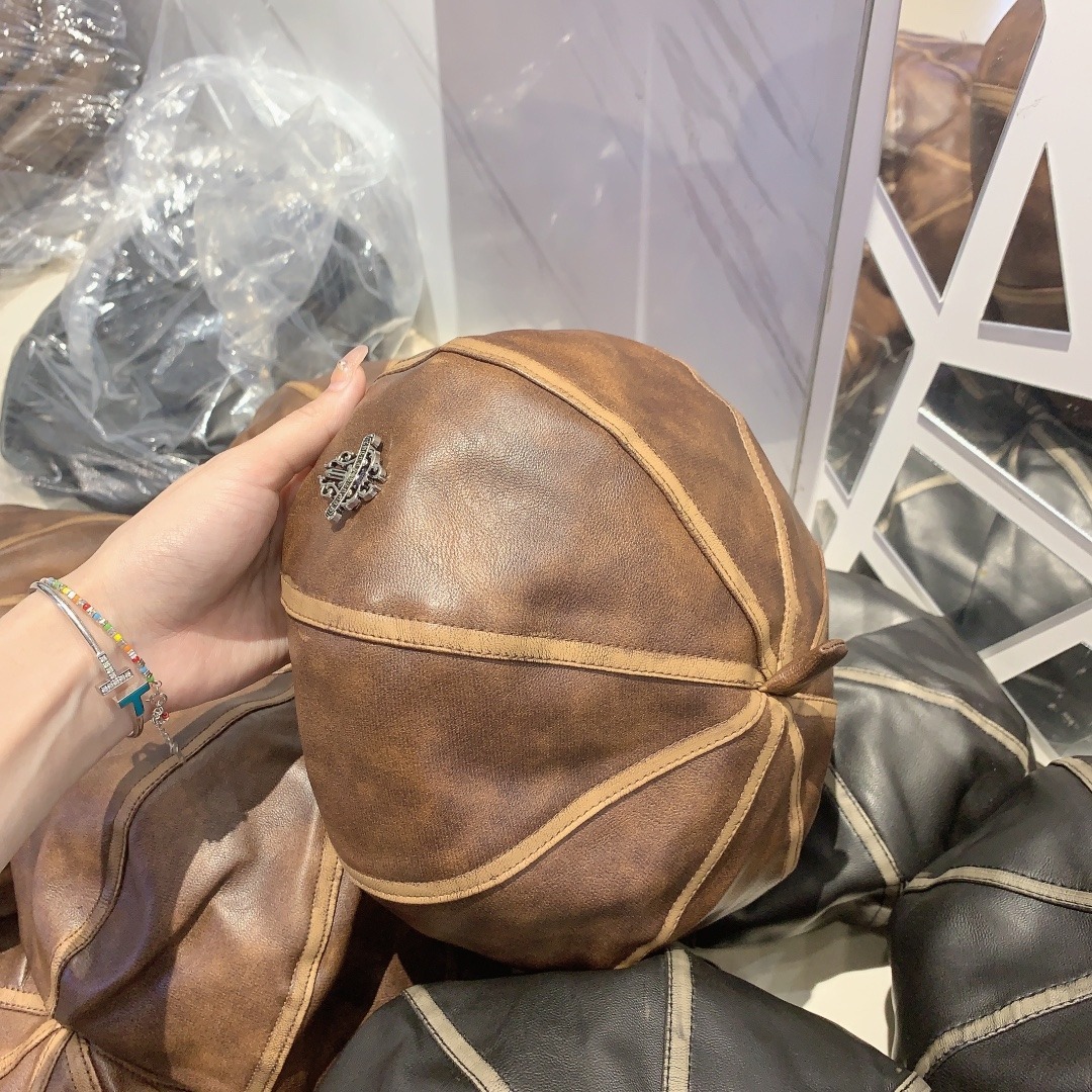 クロムハーツ「Chrome Hearts」クラシック ディストレスドレザー キャップ