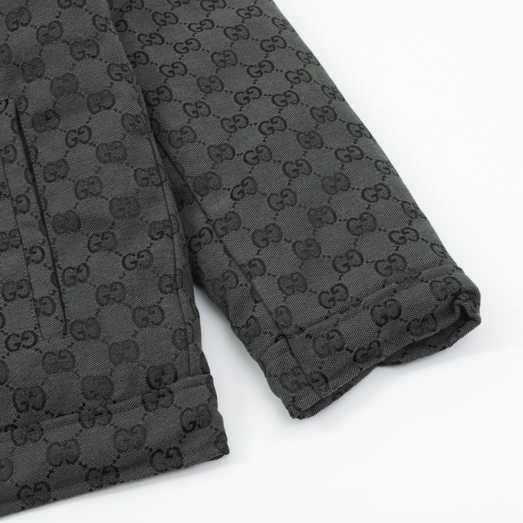 GUCCI / グッチ モノグラム柄が全面にプリントされたダウンジャケットコート